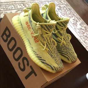 Yeezy Boost 350 V2